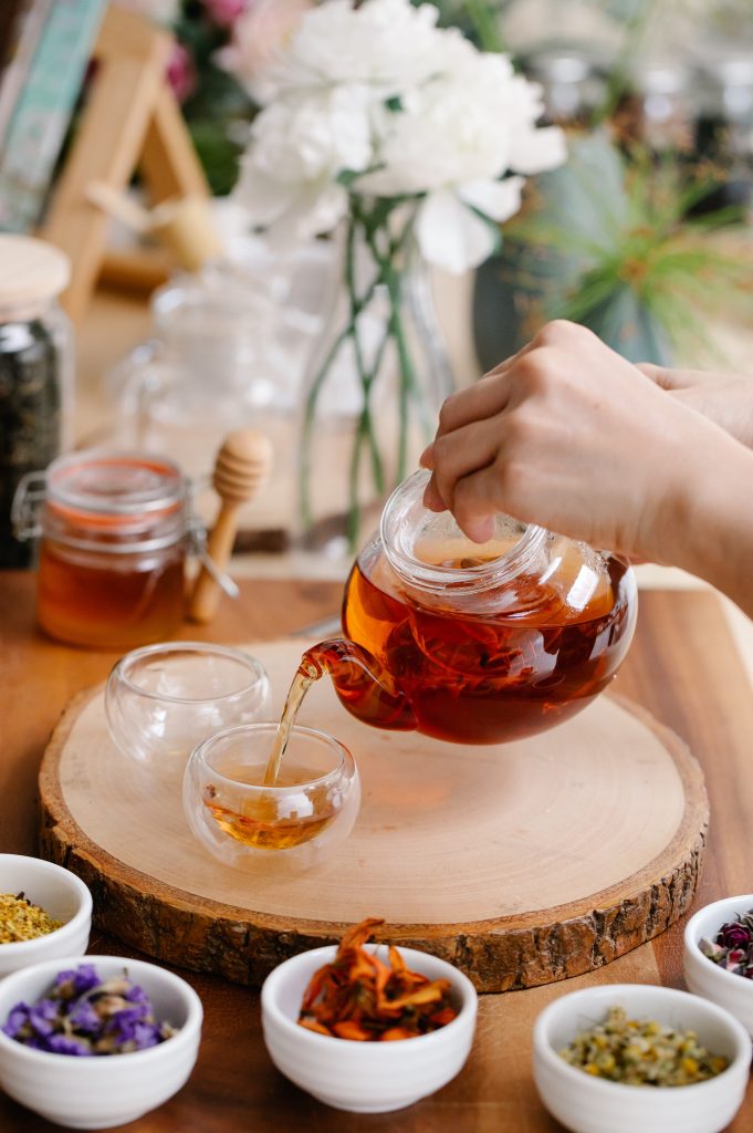 Lavender Tea: Benefits, Recipe, and Creative Ideas lavender tea2 681x1024 1
